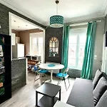 Joli T2 Situe Dans Le Coeur De Apartament *