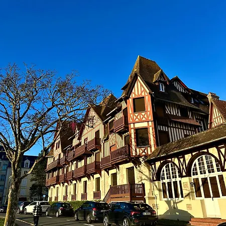 Apartment Joli T2 Situe Dans Le Coeur De *